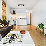 شقة Parking & Balkon *