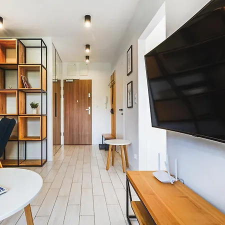 Apartment Parking & Balkon